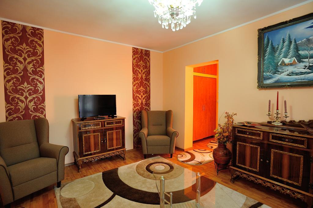 Stephanie Apartment Brasov Bagian luar foto